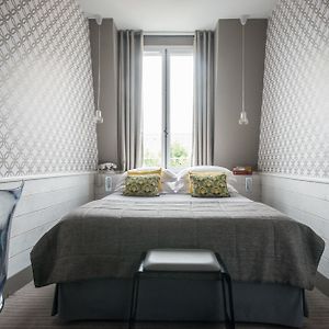 Camera standard con letto king size